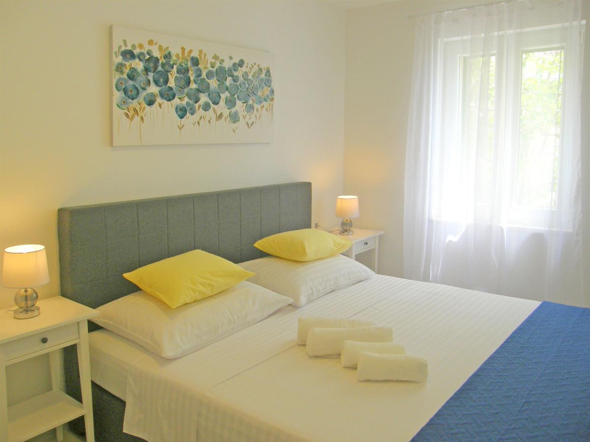 Apartments Mare พรีมอชเตน ภายนอก รูปภาพ