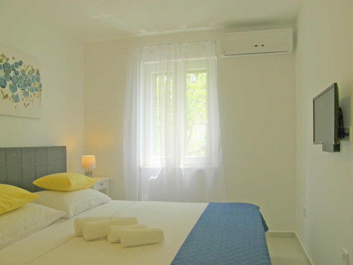 Apartments Mare พรีมอชเตน ภายนอก รูปภาพ